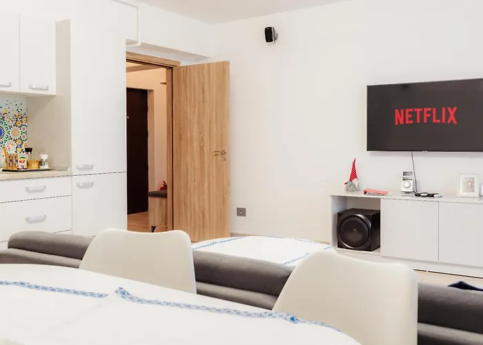 The Blue Norwegian House * Бухарест