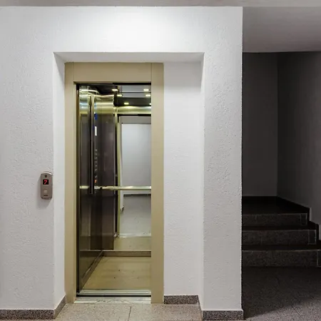 The Blue Norwegian House בוקרשט